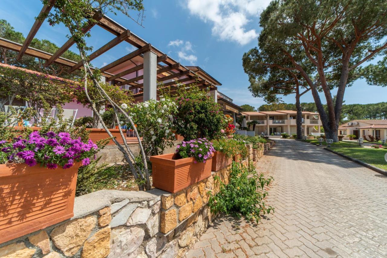 Le Grazie Est Aparthotel 3*