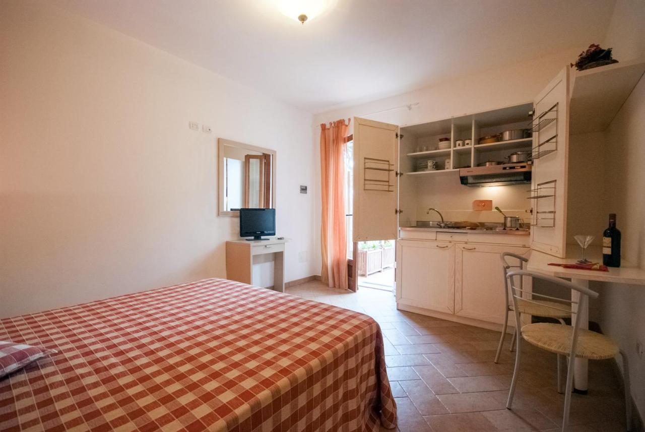 Le Grazie Est Aparthotel