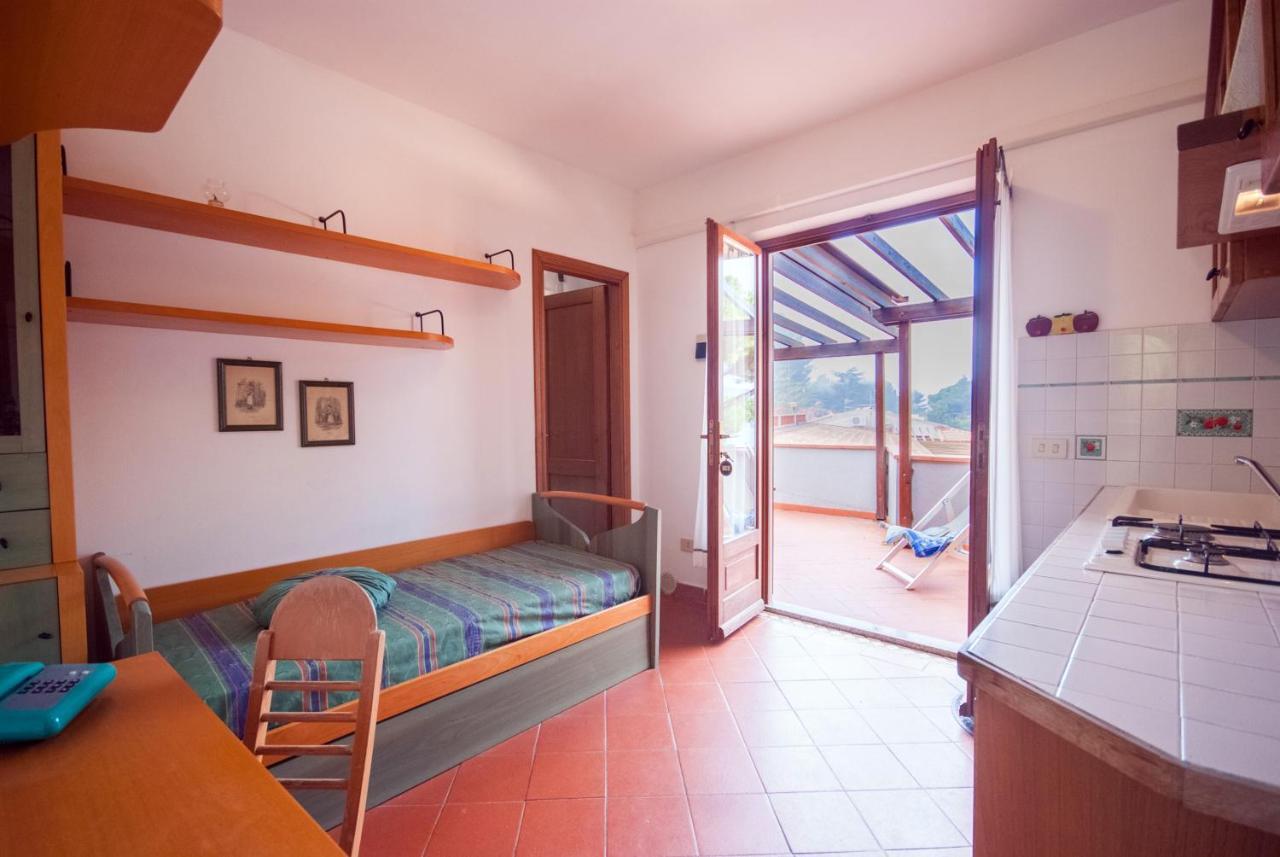 Le Grazie Est Aparthotel